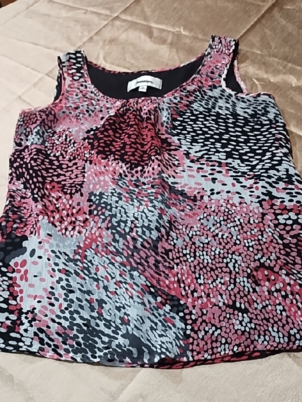 Jones Studio Pink & Black Patterned Sleeveless Camisole EUC Small Oversized.